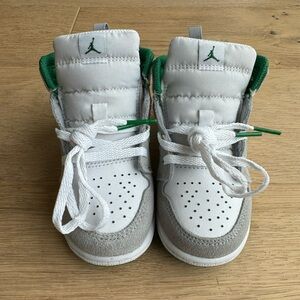 Nike Jordans Toddler 8C